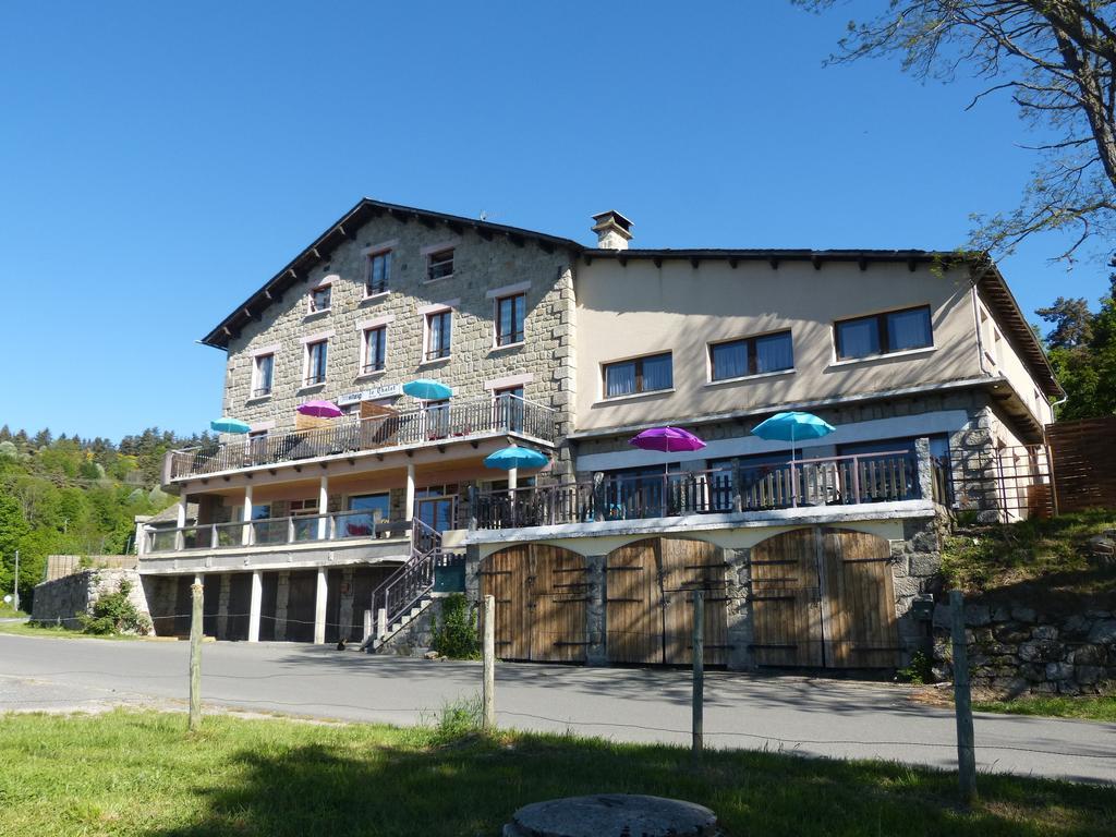 Hotel Le Chalet Antrenas Zewnętrze zdjęcie