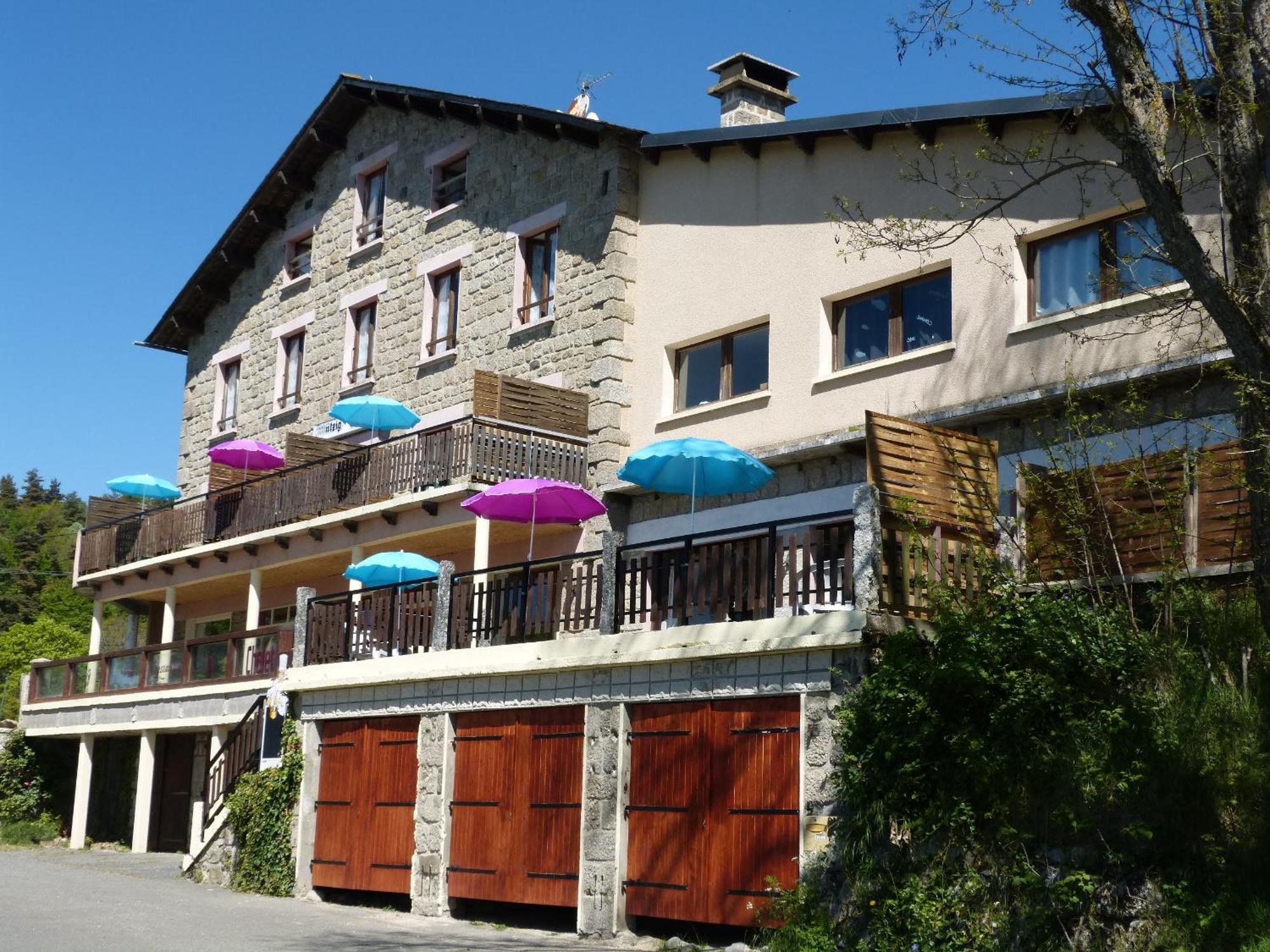 Hotel Le Chalet Antrenas Zewnętrze zdjęcie